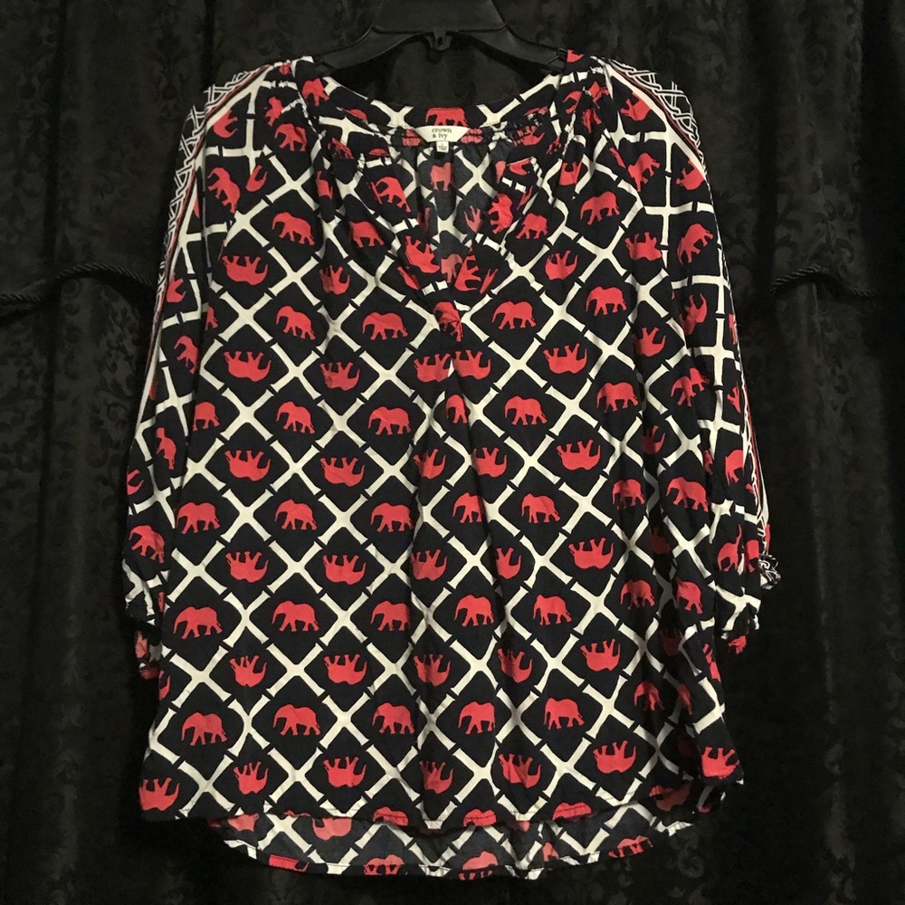 L Crown & Ivy Elephant blouse